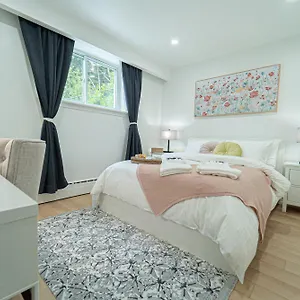 Homestay Quiet & Comfortable Double Private Room, Free Parking, Toronto